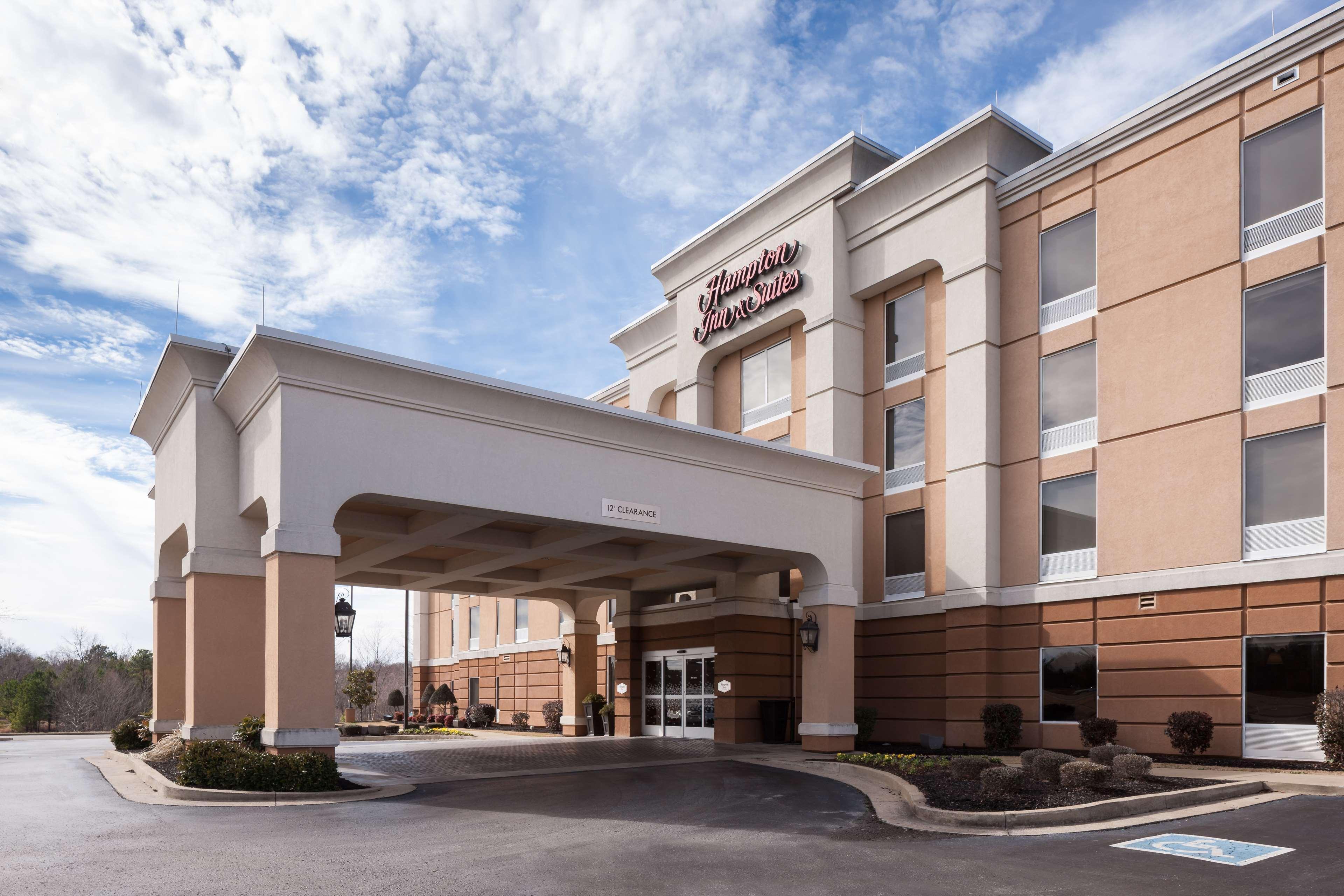 Hampton & Hotel 3*