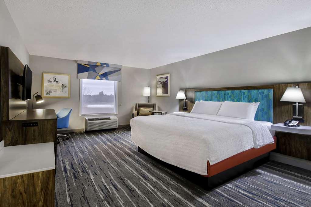 Hampton & Hotel 3*