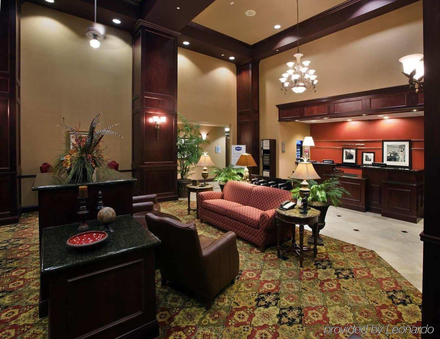 Hampton & Hotel 3*